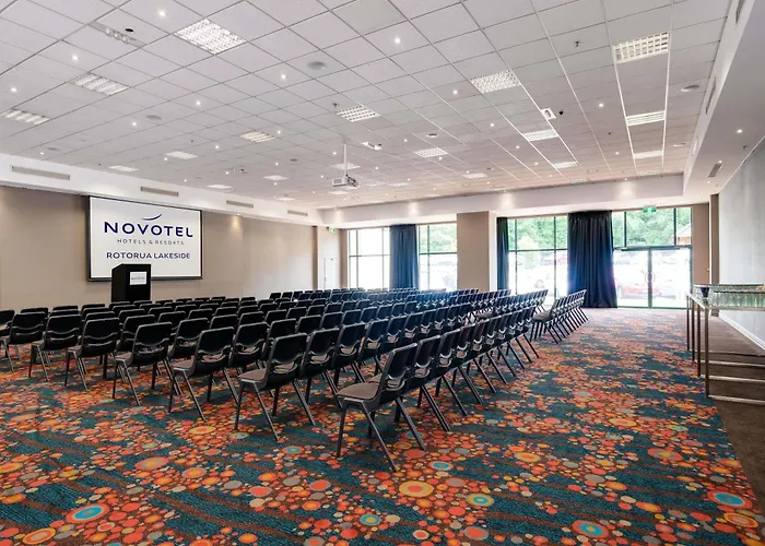 Novotel Lakeside Hotel 5*
