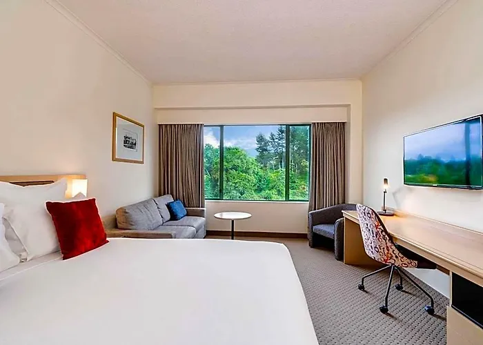 Novotel Lakeside